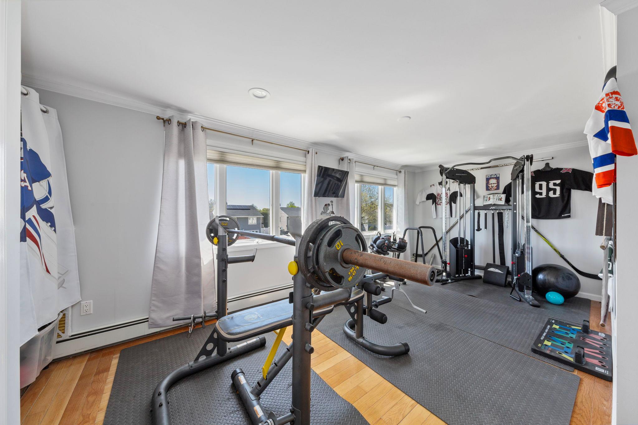3585 Centerview Avenue, Wantagh, New York image 20