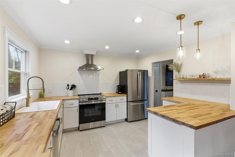 Homes For Sale - 319 Jefferson Street<br/> Centerport, NY 11721