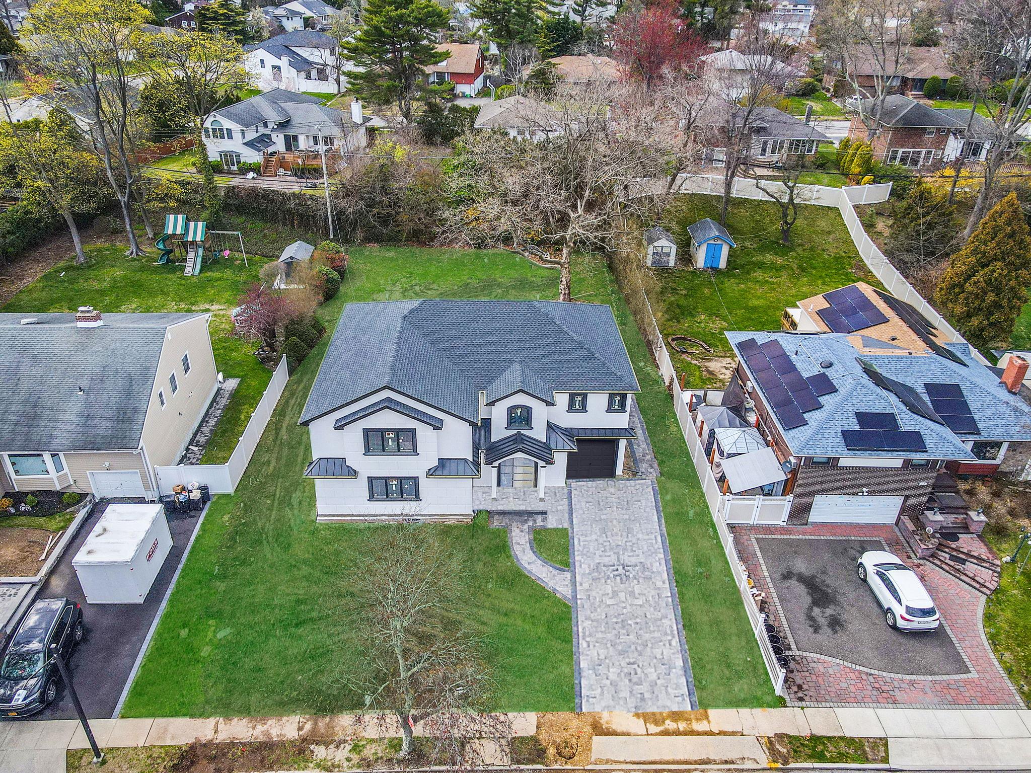 51 Maytime Drive, Jericho, New York image 8
