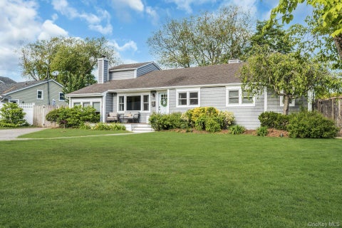Homes For Sale - 121 Lowell Road<br/> Sayville, NY 11782