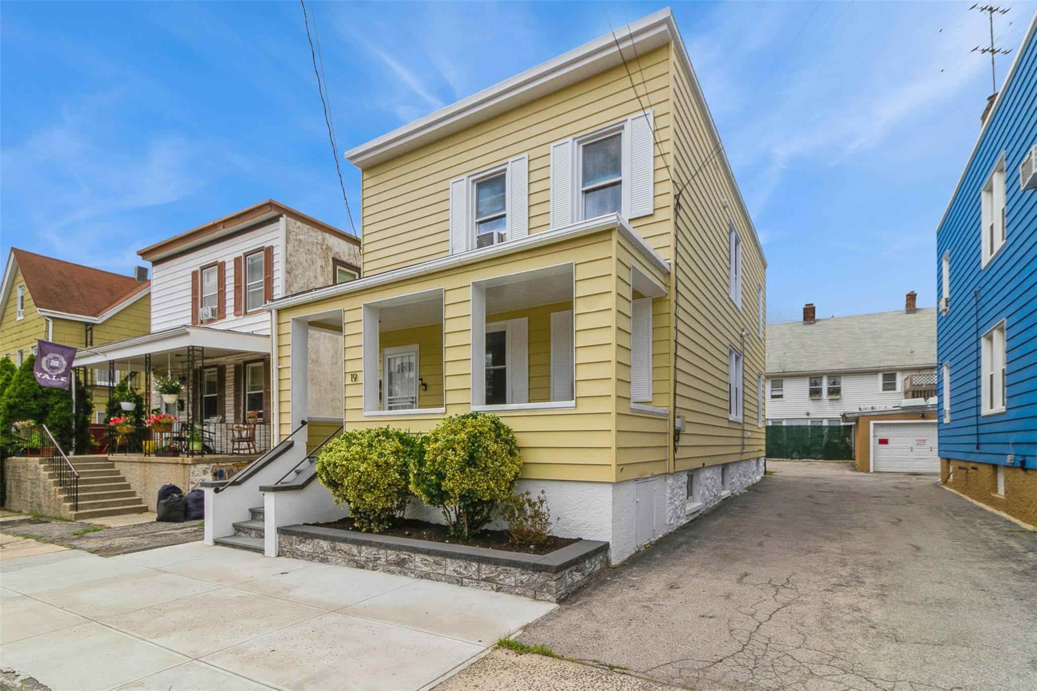 19 Jones Street