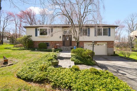 68 Meadow Sweet Road Cortlandt Manor NY 10567