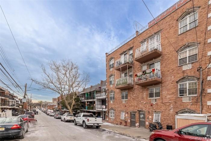 5626 & 5628 Van Cleef Street