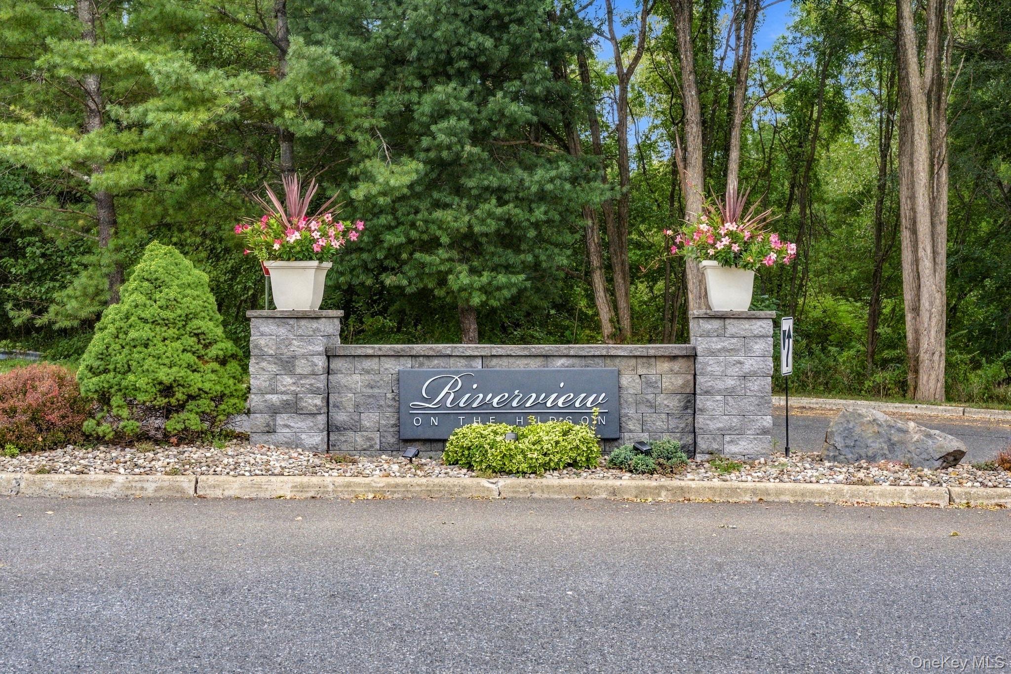 137 Riverview