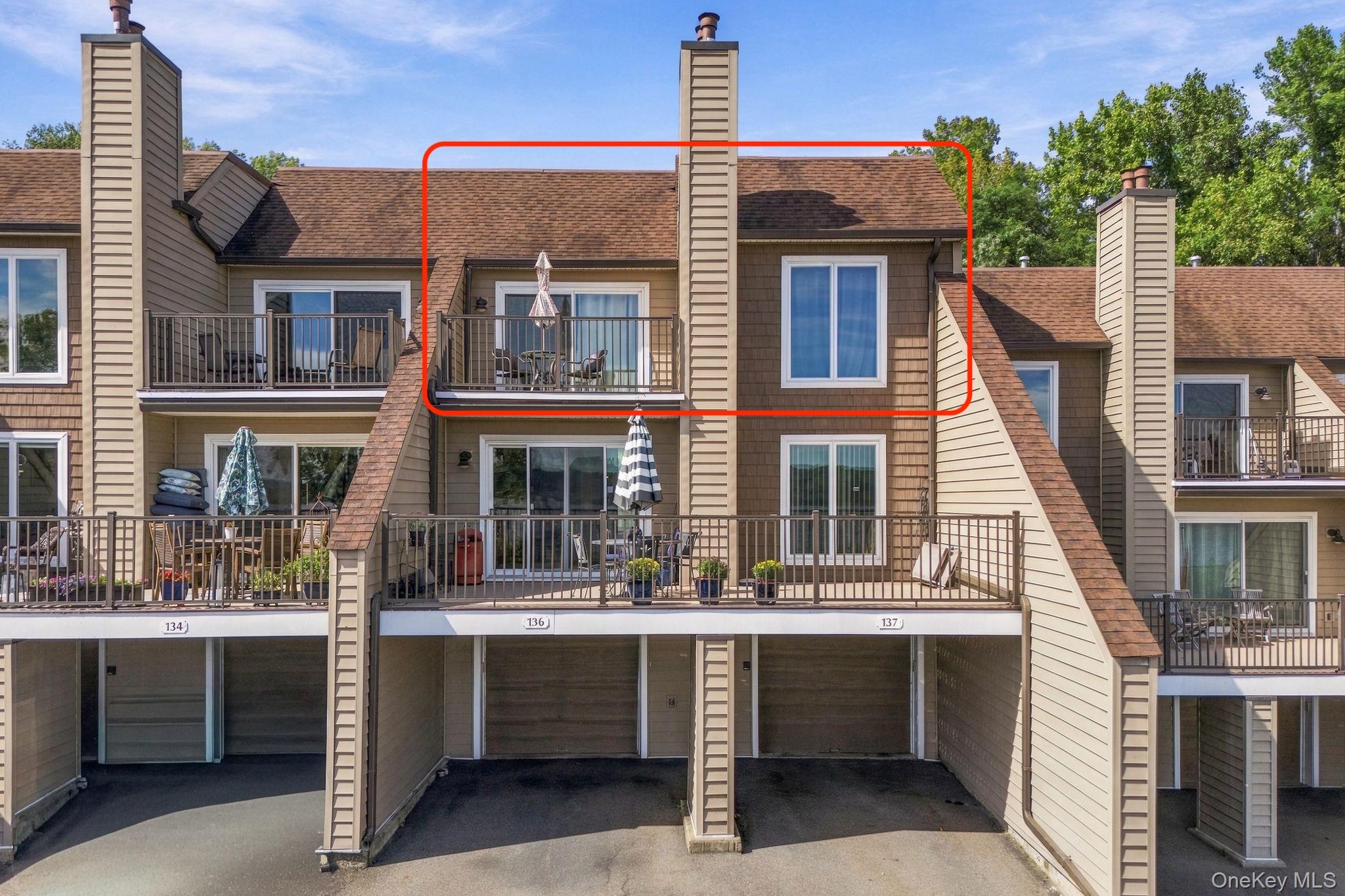 137 Riverview