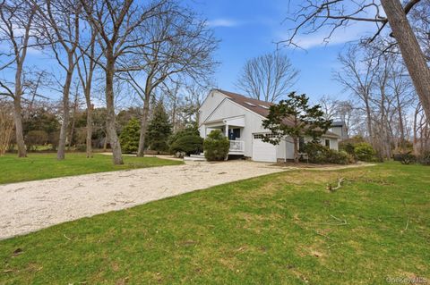 Homes For Rent - 1 Canal Way<br/> Hampton Bays, NY 11946