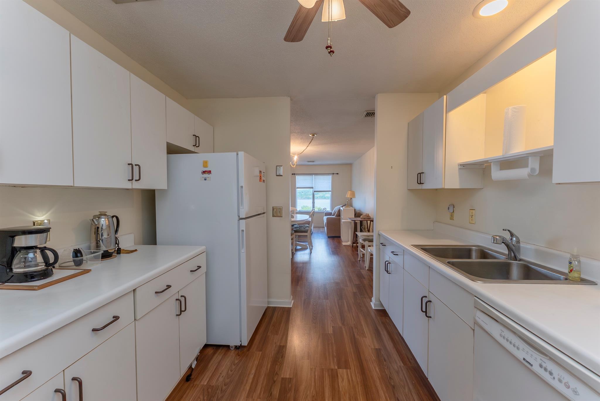 17 Riverview, Port Ewen, New York image 24