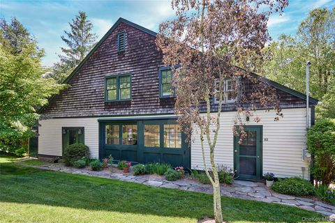 Condo For Sale - 76 Clubhouse Road<br/> Tuxedo Park, NY 10987