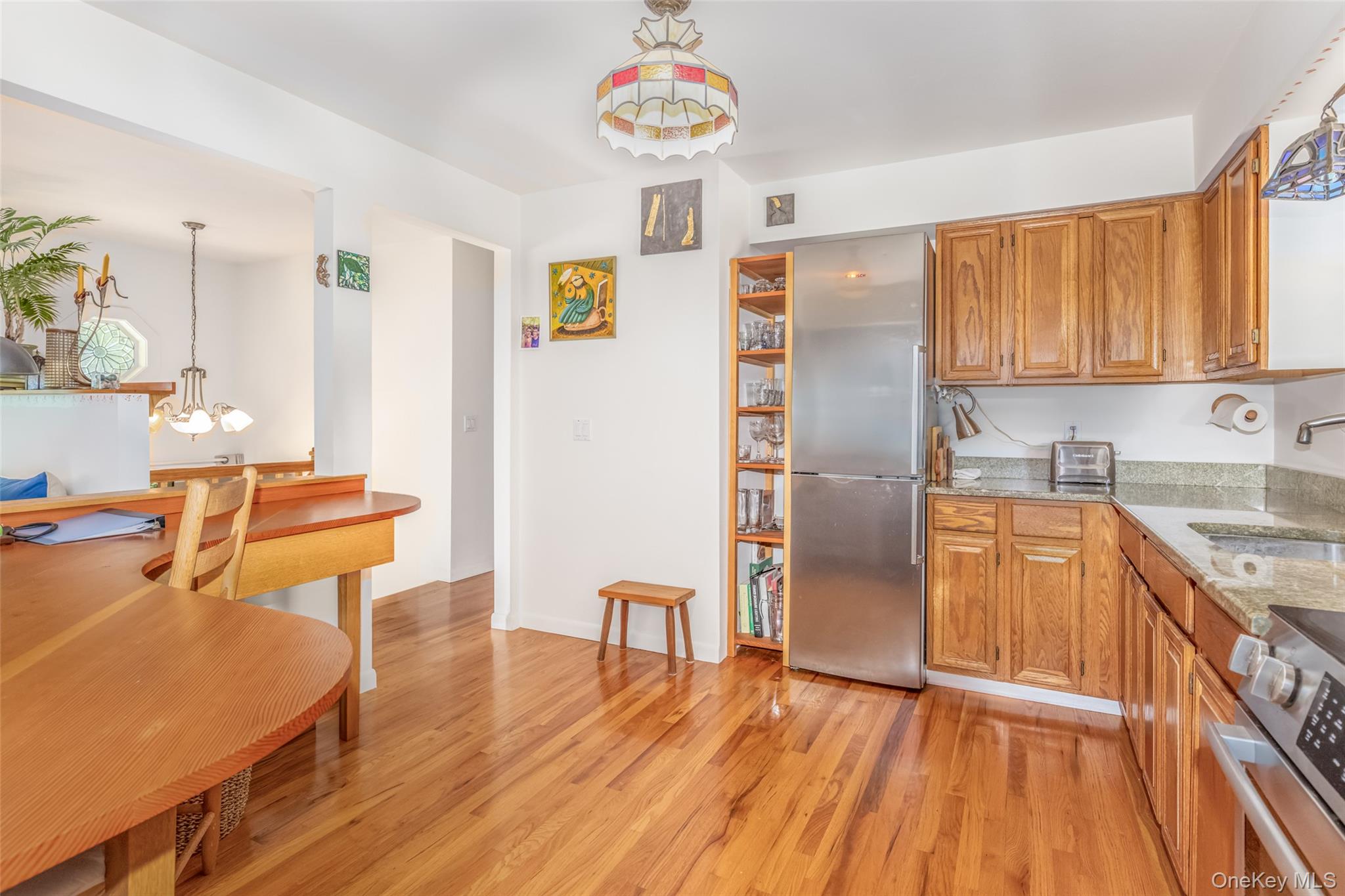 Rhinebeck, New York 12572, United States, 3 Bedrooms Bedrooms, ,2 BathroomsBathrooms,Residential,Active,220657