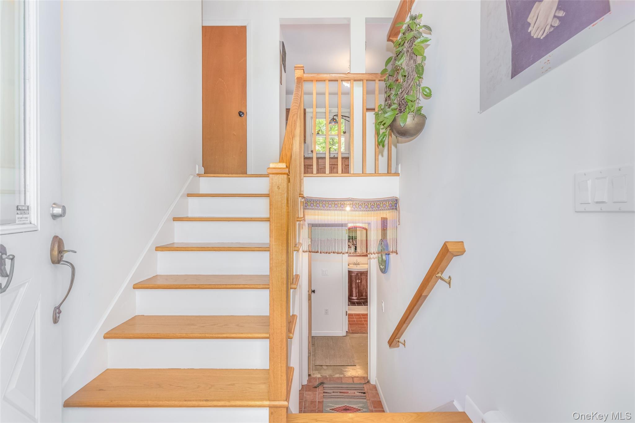 Rhinebeck, New York 12572, United States, 3 Bedrooms Bedrooms, ,2 BathroomsBathrooms,Residential,Active,220657