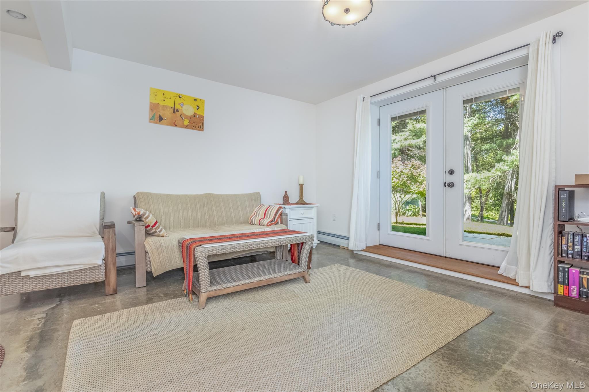 Rhinebeck, New York 12572, United States, 3 Bedrooms Bedrooms, ,2 BathroomsBathrooms,Residential,Active,220657