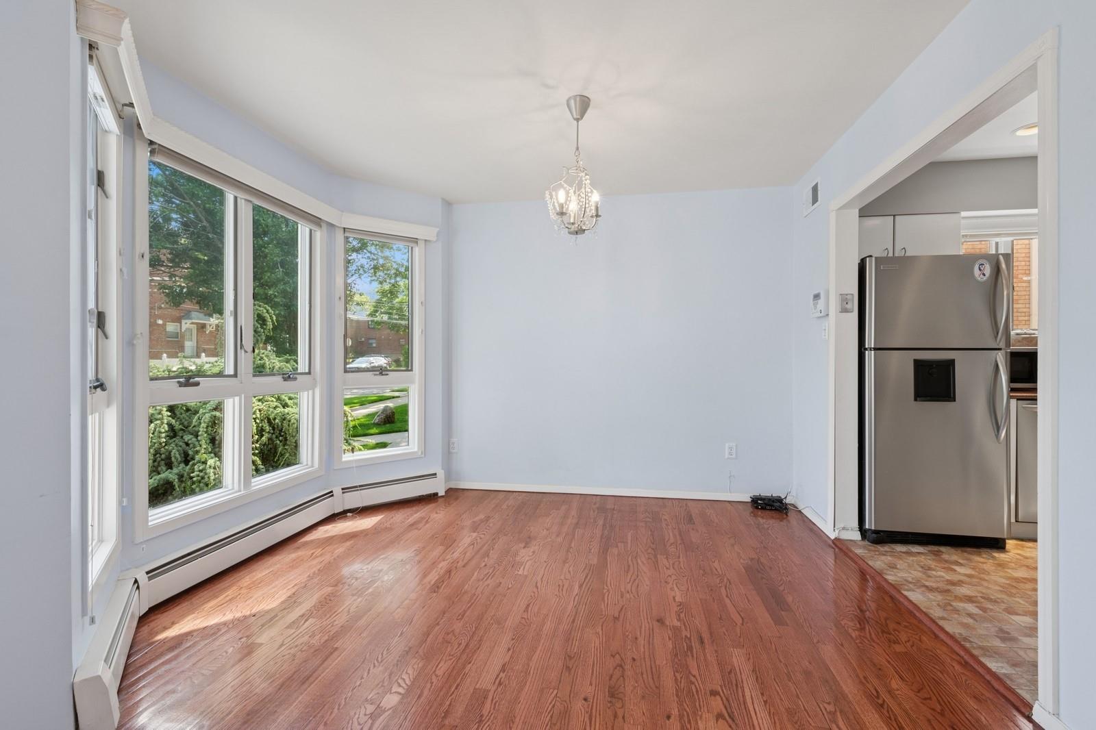 200-15 16 Ave