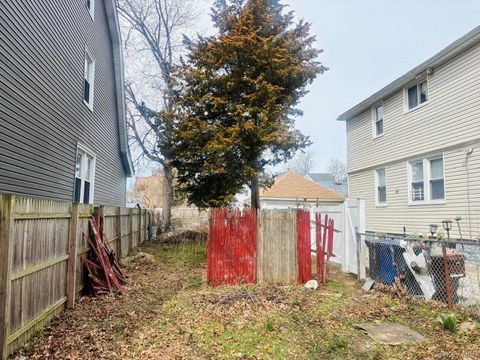 Vacant Land For Sale - 115 Avenue Avenue<br/> Jamaica, NY 11434