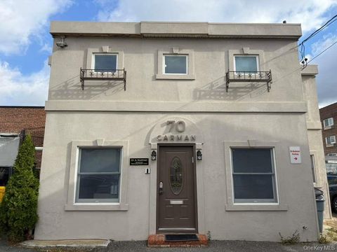 Photo of 70 Carman Avenue, Cedarhurst, NY 11516 (MLS # 934445)