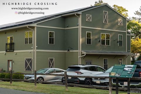 128 Vineyard Avenue 205 Highland NY 12528