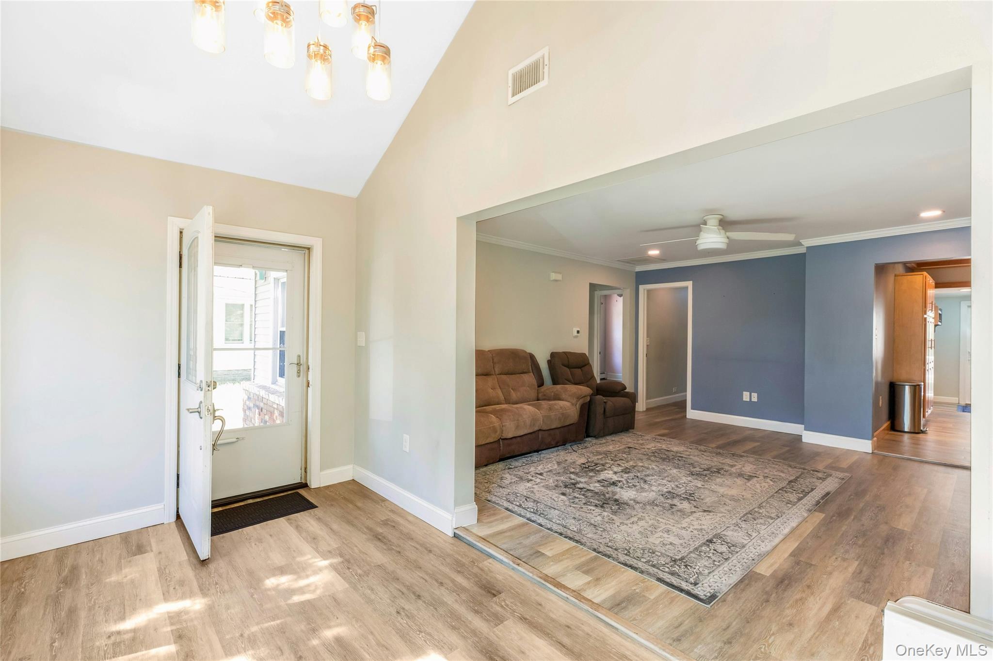 Picture for the property 1051890, 3 beds, 2 baths