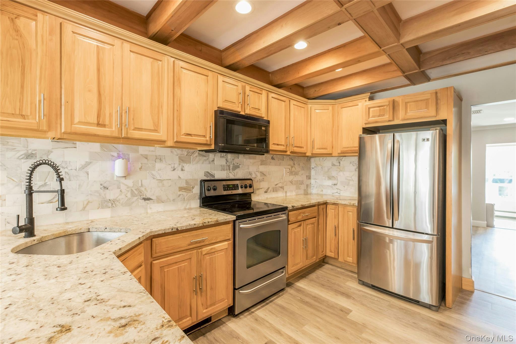 Picture for the property 1051890, 3 beds, 2 baths