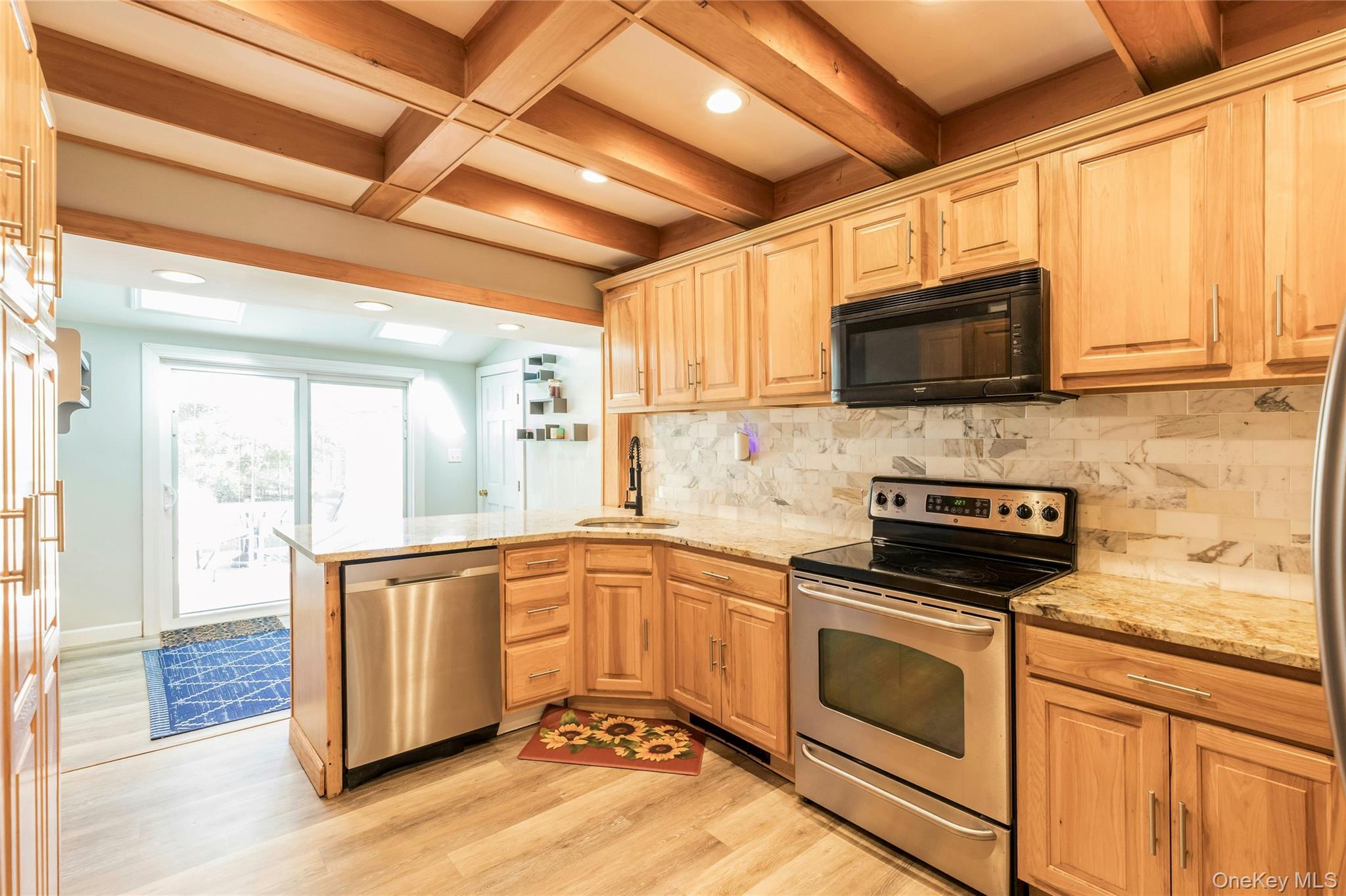 Picture for the property 1051890, 3 beds, 2 baths