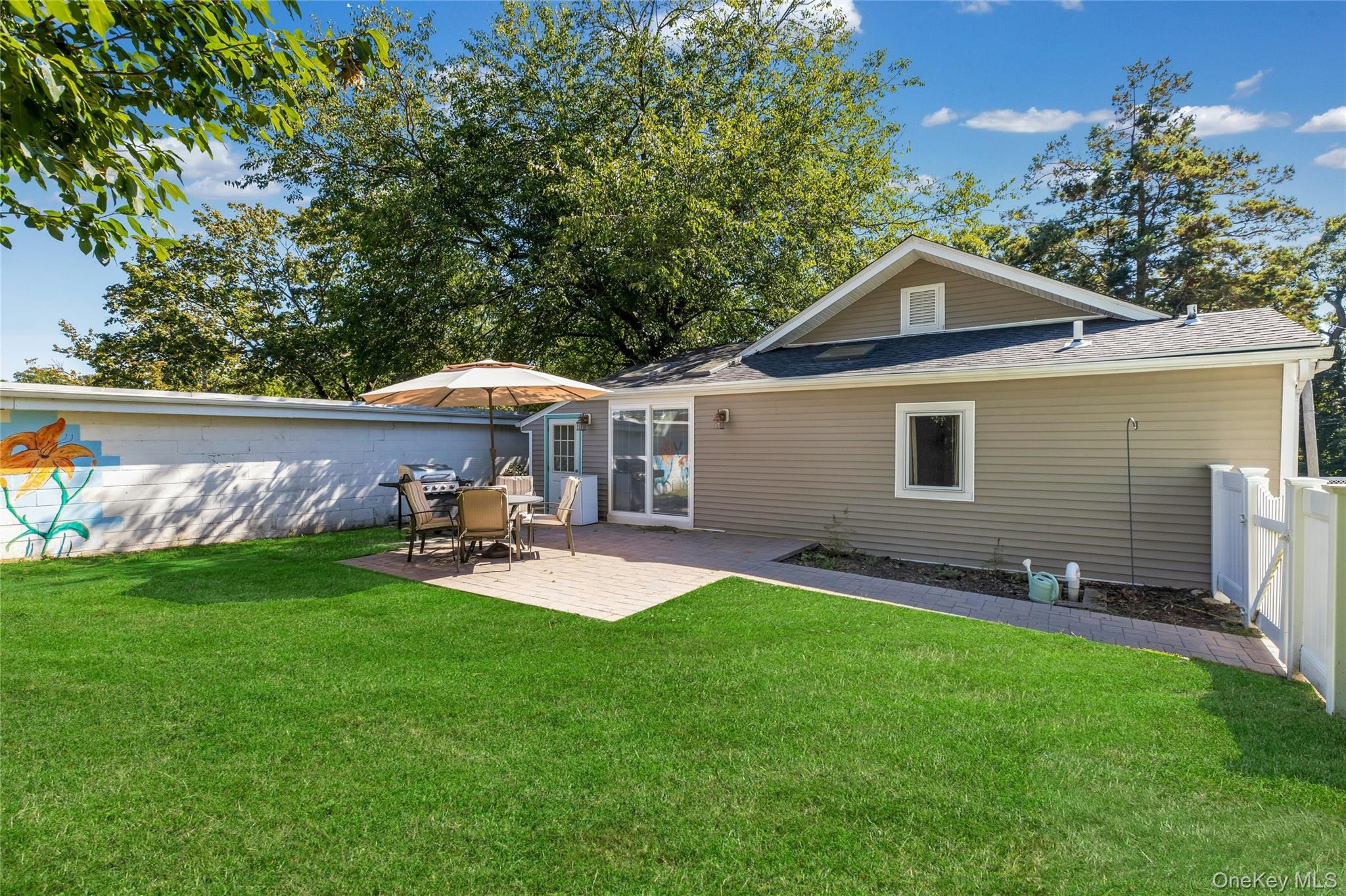 Picture for the property 1051890, 3 beds, 2 baths