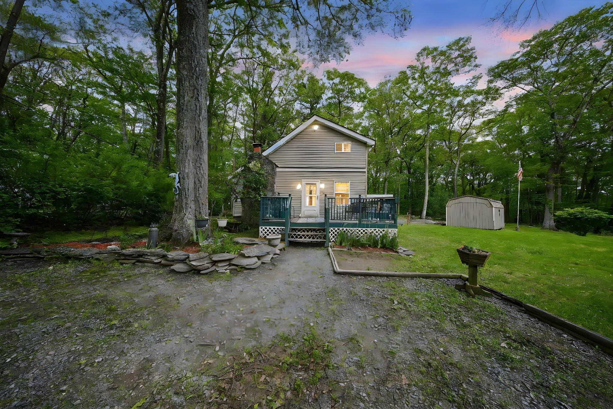 41 Oak Avenue, Wurtsboro, New York image 1