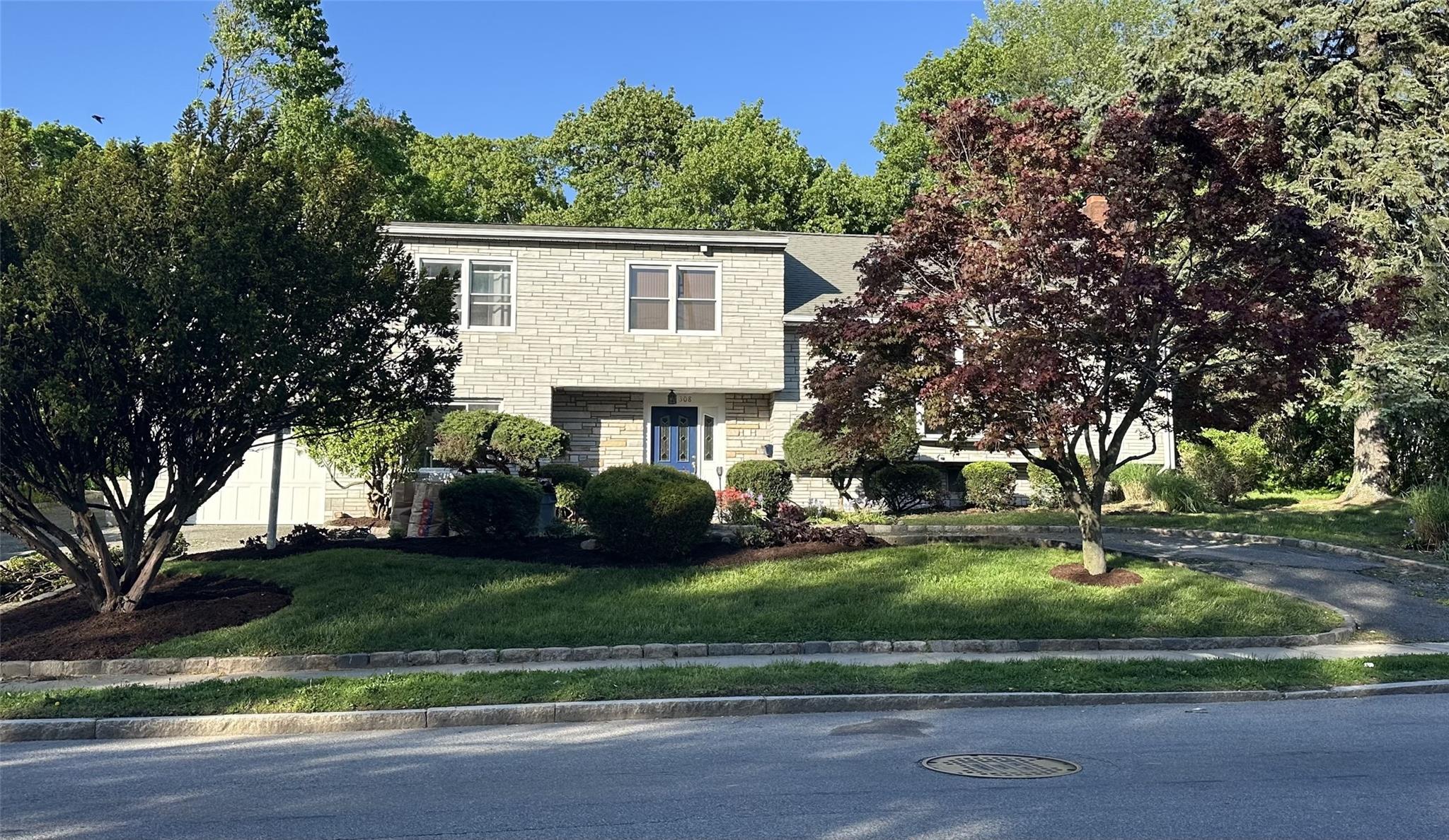 308 Church Street, New Rochelle, New York image 18