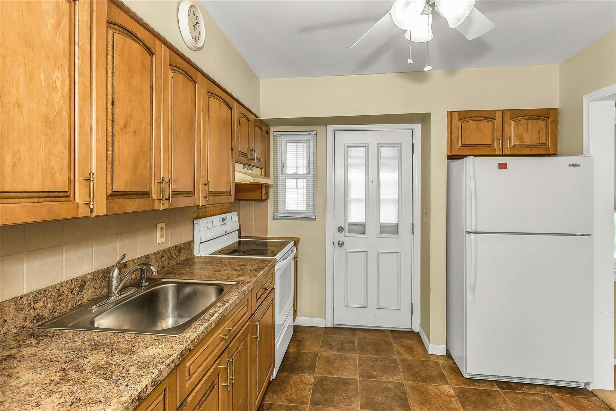 72 Guenther Avenue, Valley Stream, New York image 11