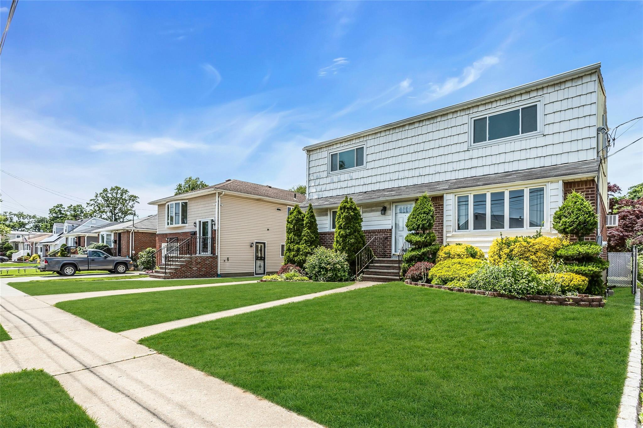 72 Guenther Avenue, Valley Stream, New York image 2