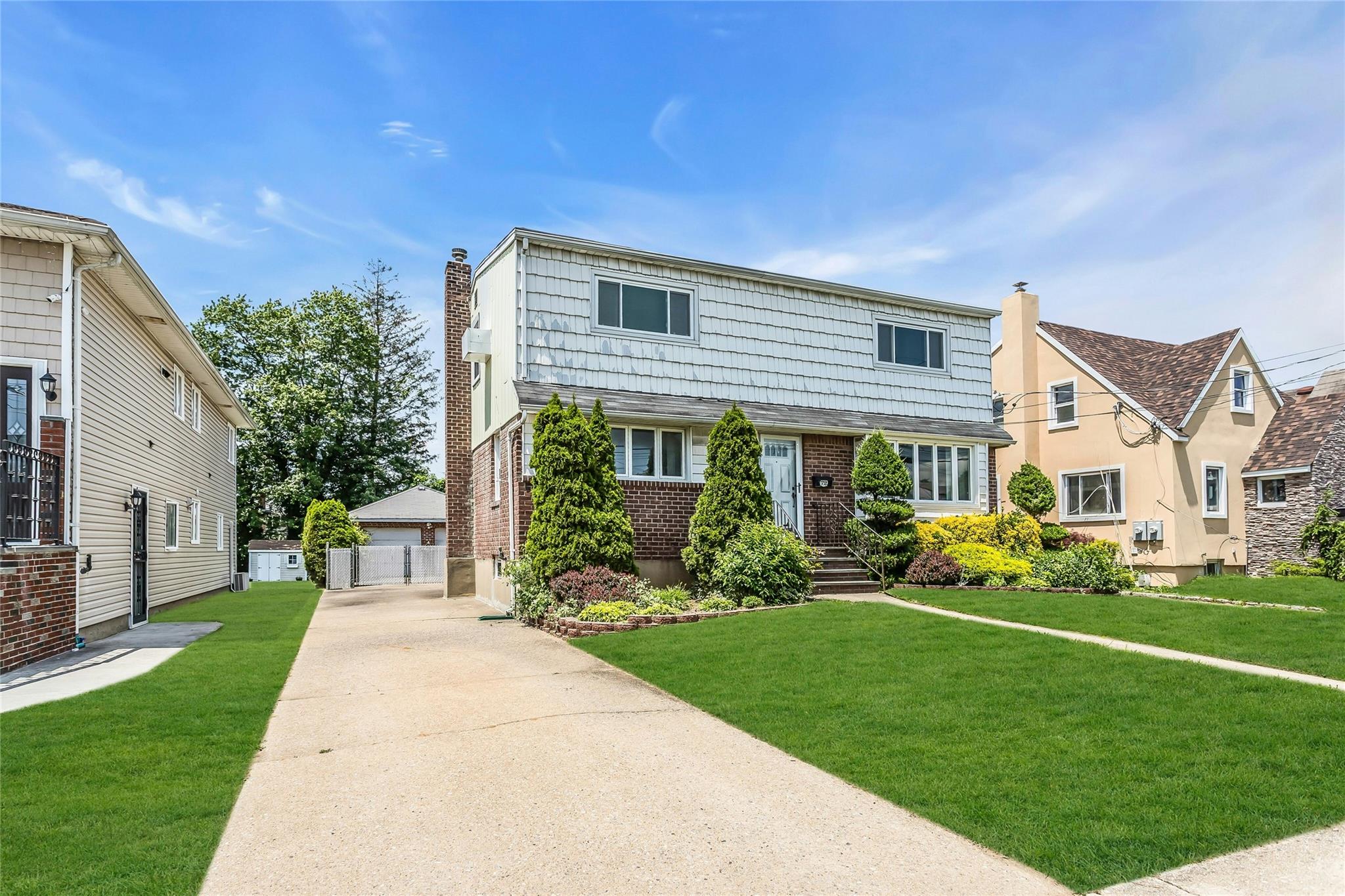 72 Guenther Avenue, Valley Stream, New York image 3