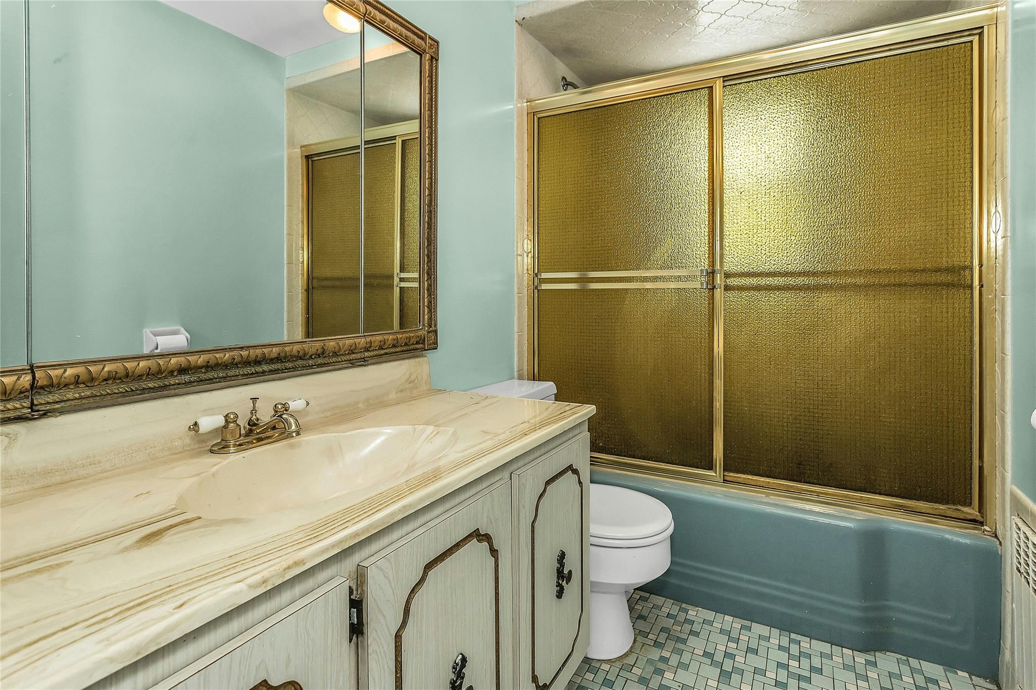 72 Guenther Avenue, Valley Stream, New York image 23