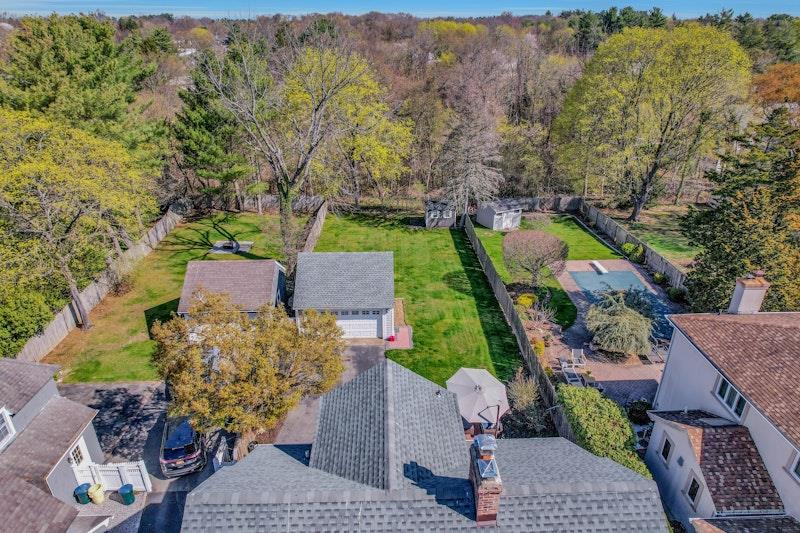 40 Calvin Avenue, Syosset, New York image 32