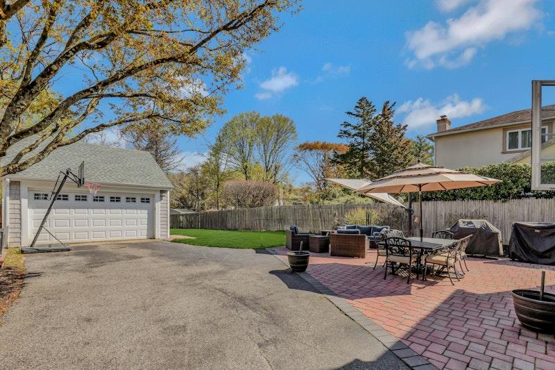 40 Calvin Avenue, Syosset, New York image 27