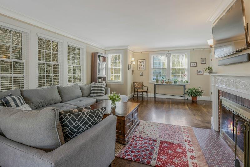40 Calvin Avenue, Syosset, New York image 6