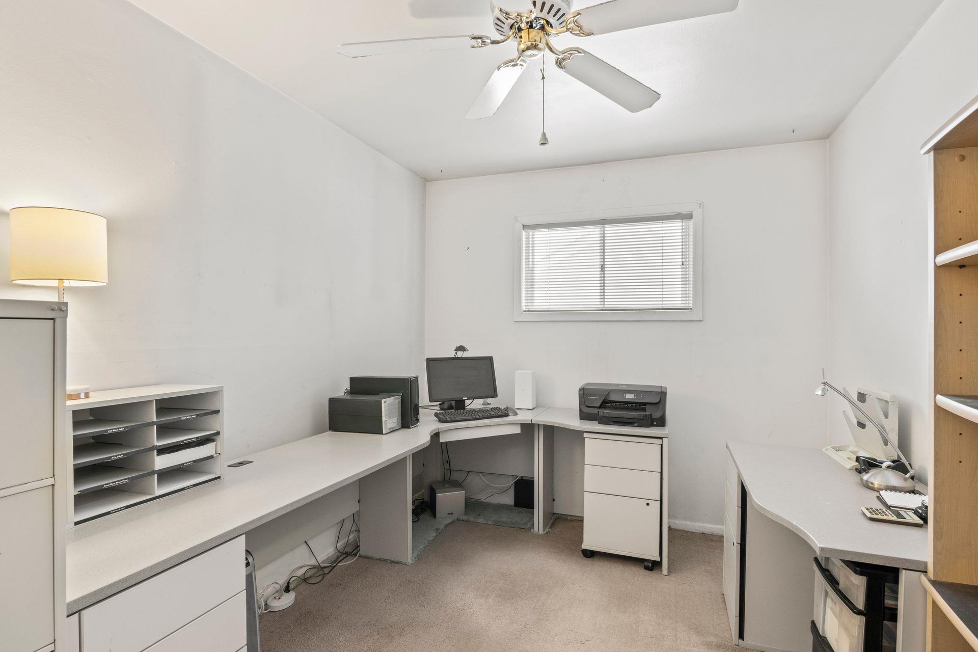 9 Thomas Drive, North Babylon, New York image 12