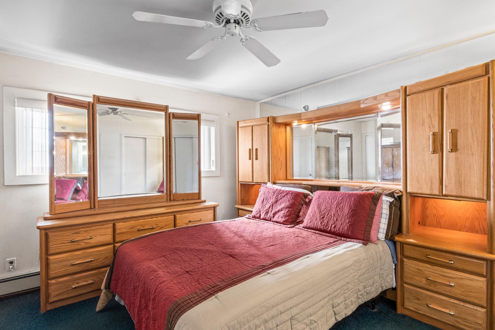 9 Thomas Drive, North Babylon, New York image 10