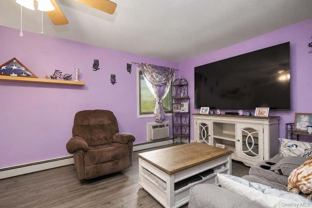 Photo of 7 Allan Park Mews, Middletown, NY 10940 (MLS # 1029852)
