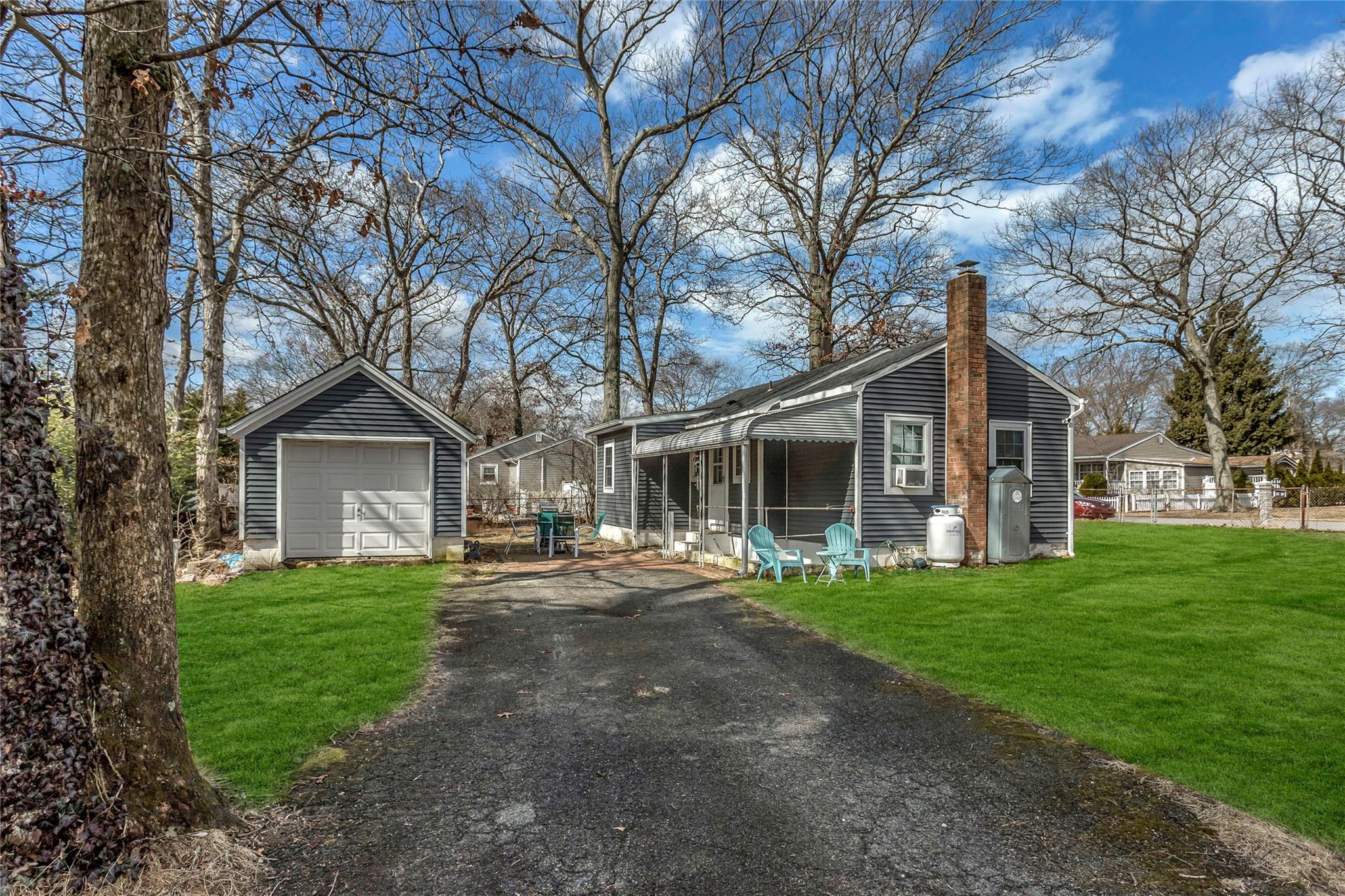 22 Arlington Terrace, Lake Grove, New York image 10