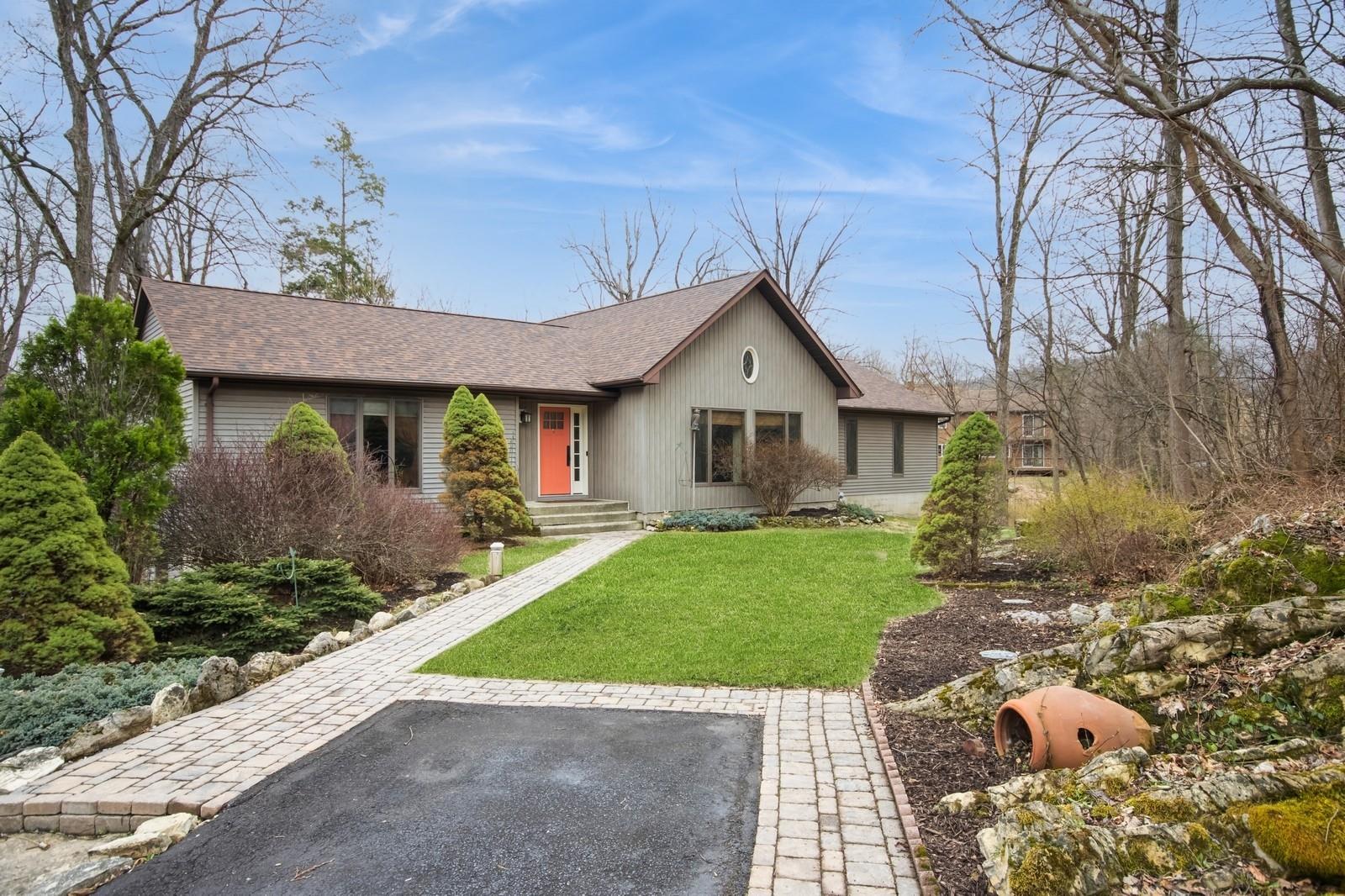 12 Red Oak Lane, Fishkill, Florida image 2