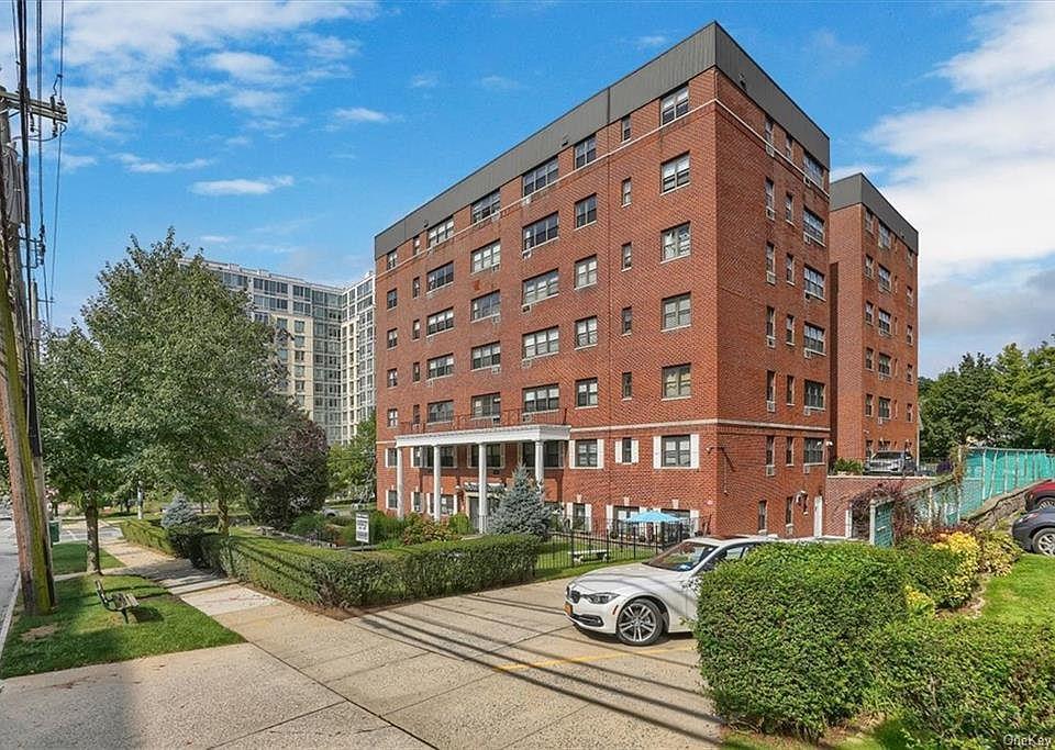 33 Barker Avenue #3L, White Plains, New York image 1