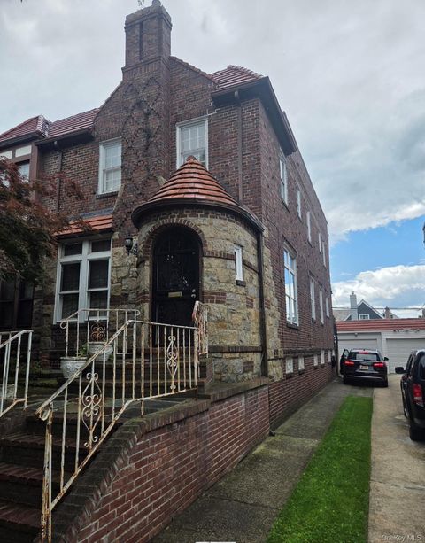 Homes For Sale - 5008 217th Street<br/> Bayside, NY 11364