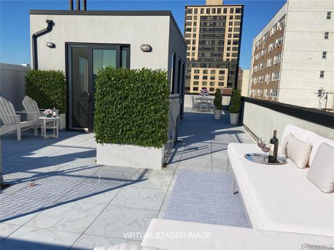 Photo of 109-19 72nd Road #PH7F, Forest Hills, NY 11375 (MLS # 894716)