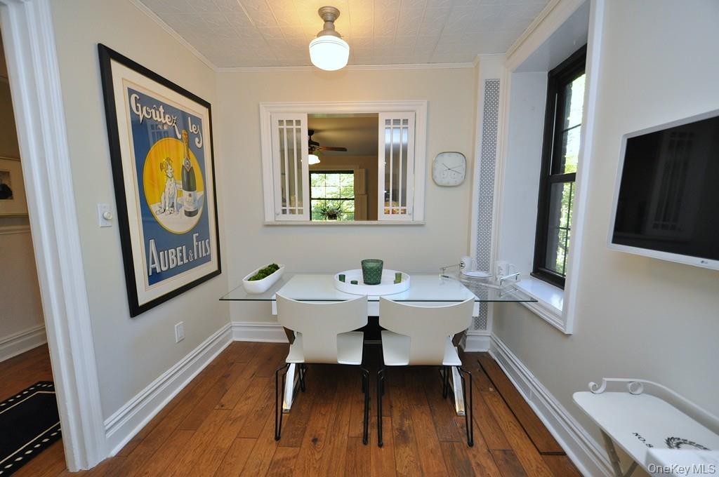 Scarsdale, New York 10583, United States, 1 Bedroom Bedrooms, ,1 BathroomBathrooms,Residential,Active,226656