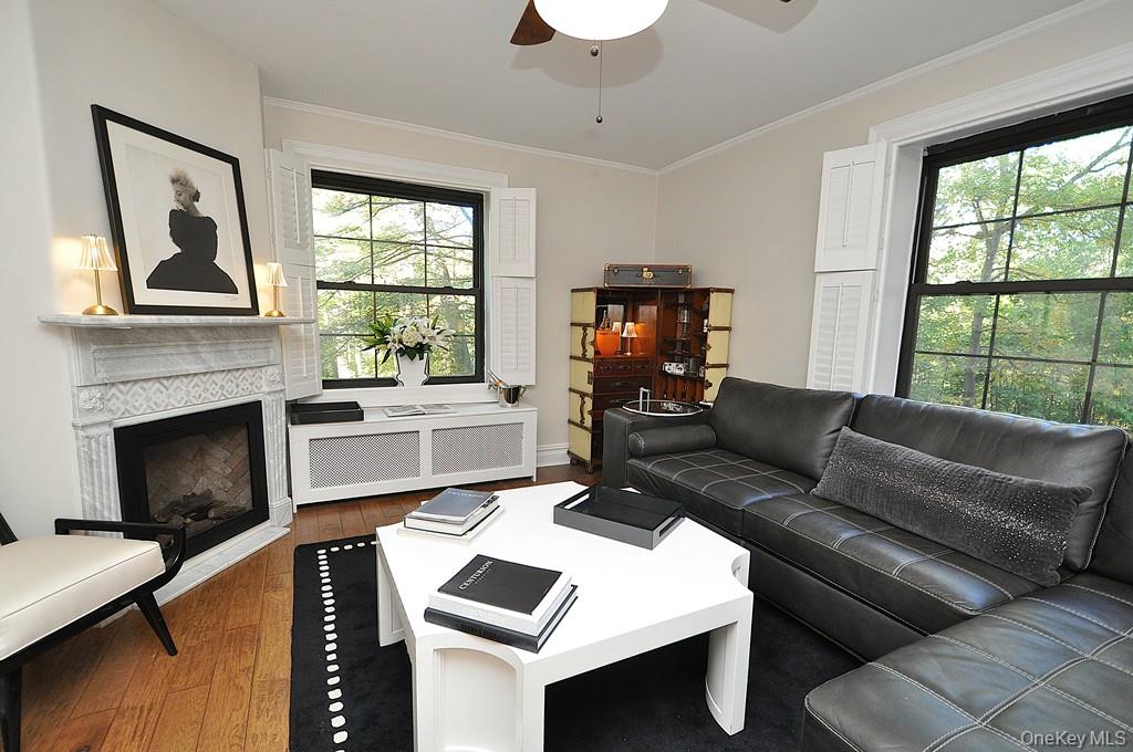 Scarsdale, New York 10583, United States, 1 Bedroom Bedrooms, ,1 BathroomBathrooms,Residential,Active,226656