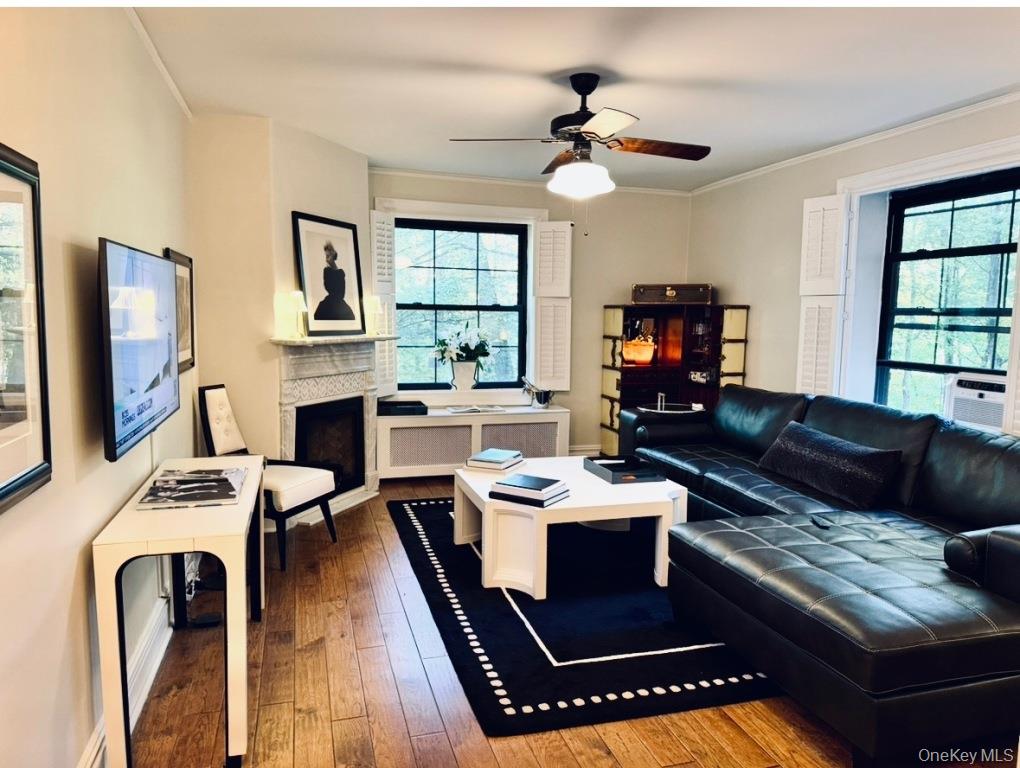 Scarsdale, New York 10583, United States, 1 Bedroom Bedrooms, ,1 BathroomBathrooms,Residential,Active,226656