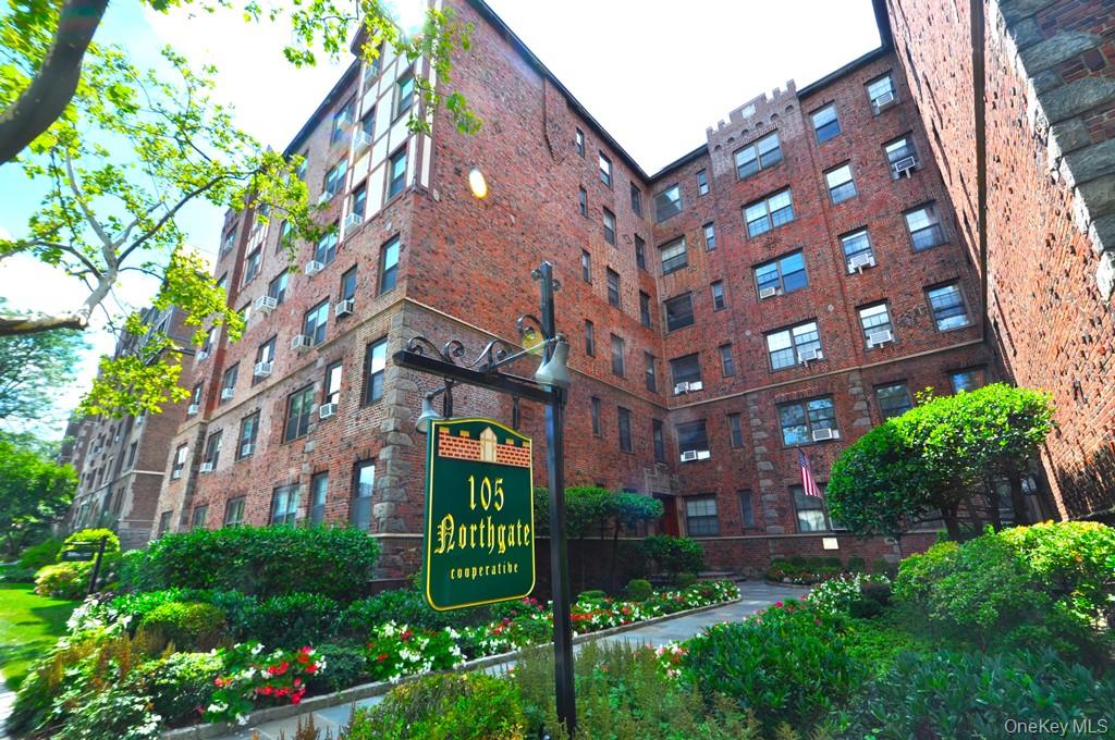 Scarsdale, New York 10583, United States, 1 Bedroom Bedrooms, ,1 BathroomBathrooms,Residential,Active,226656