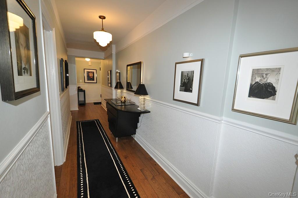 Scarsdale, New York 10583, United States, 1 Bedroom Bedrooms, ,1 BathroomBathrooms,Residential,Active,226656