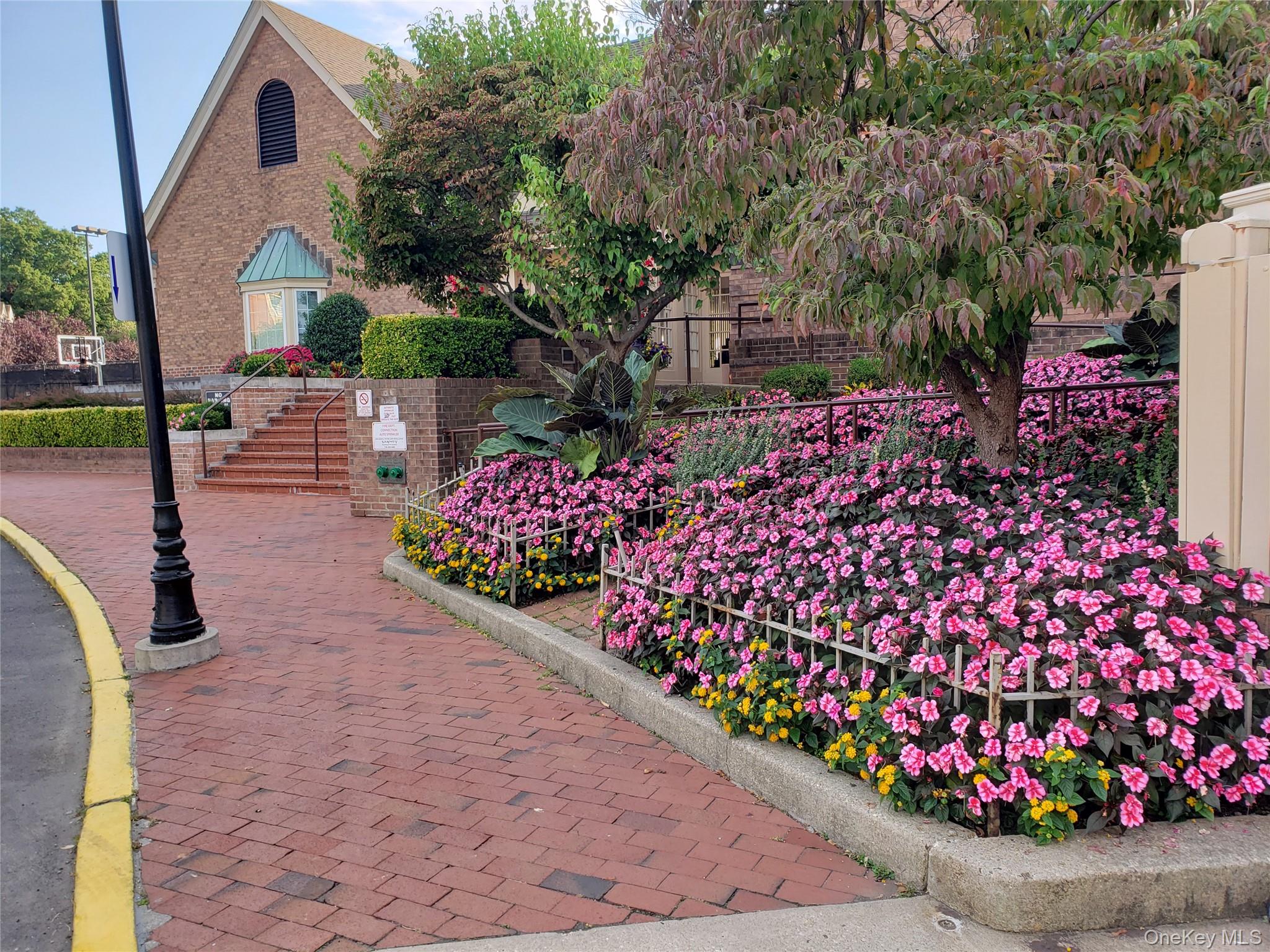 1230 SE Estate Lane Lane SE 2