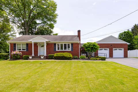 Featured picture for the property 872478