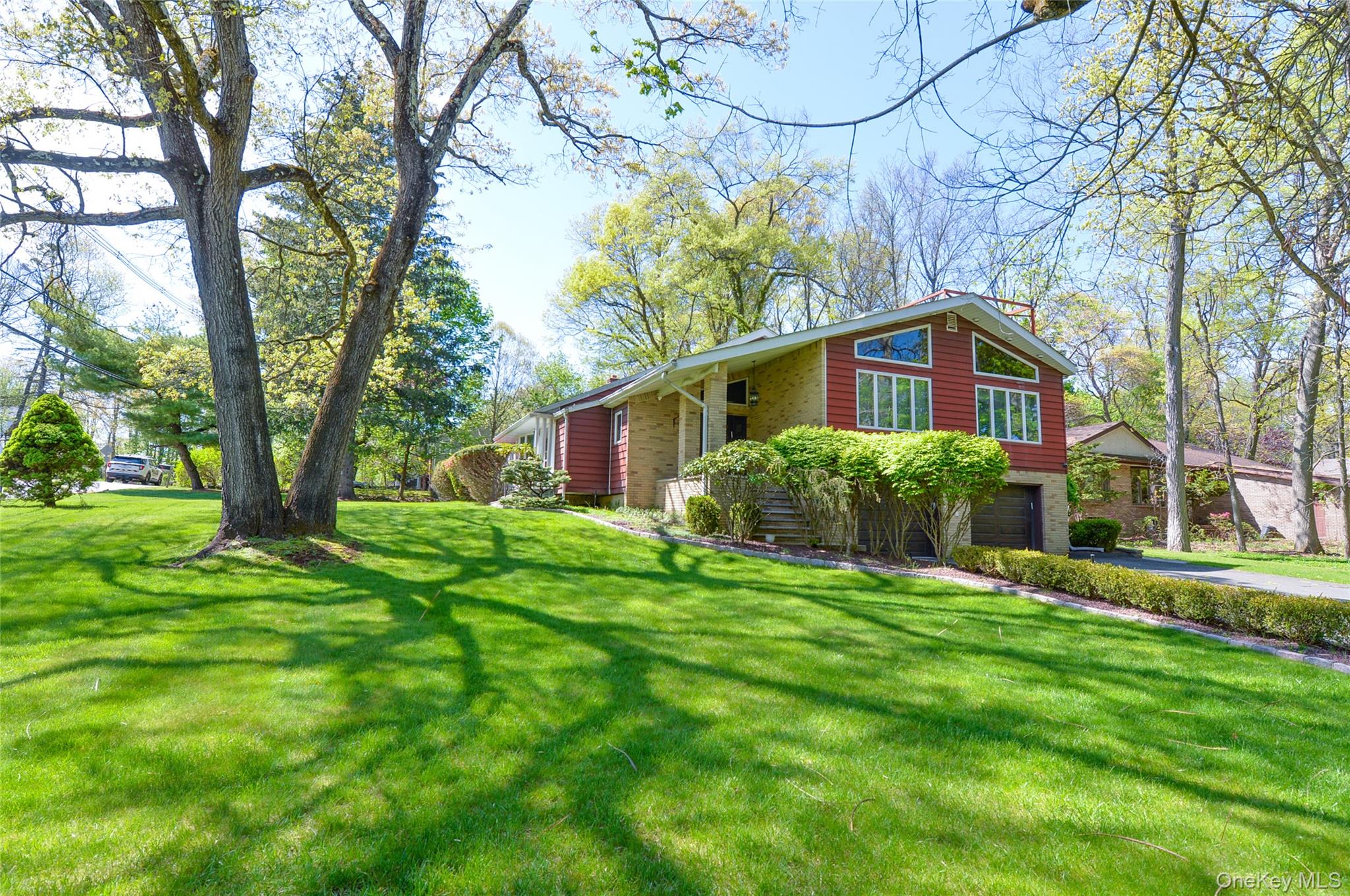 24 HIGHVIEW Road
