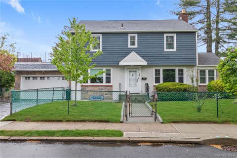 Homes For Sale - 165 Linmouth Road<br/> Malverne, NY 11565