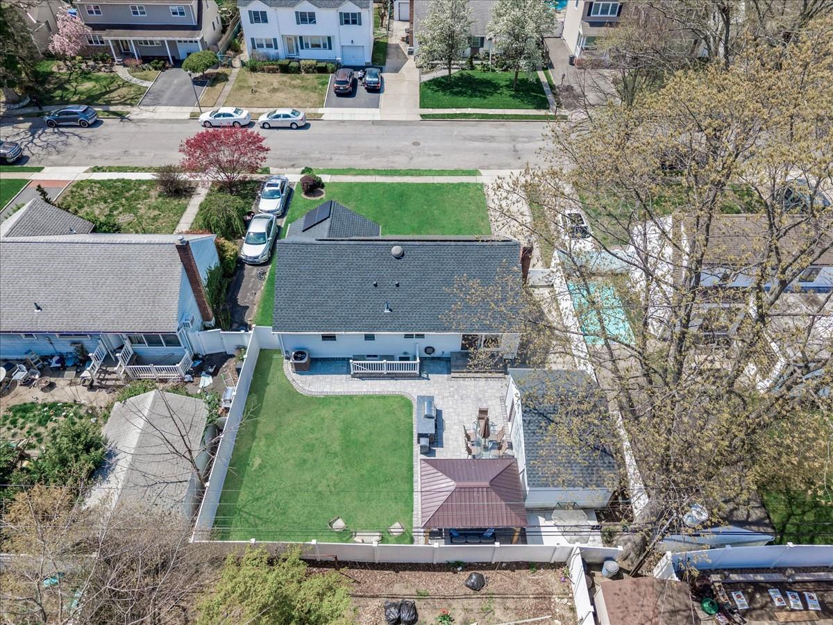 1015 Barrie Avenue, Wantagh, New York image 24